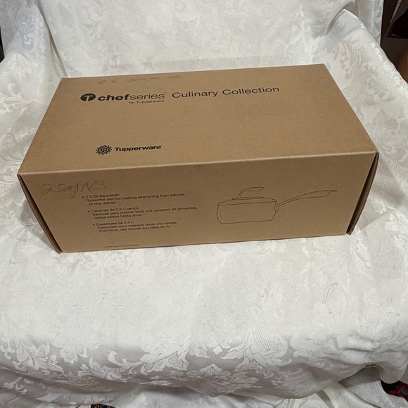 NEW! Tupperware Chef Series Non-Stick Stainless Steel Saucepan w/ Cover 2.5 qt - Picture 7 of 7